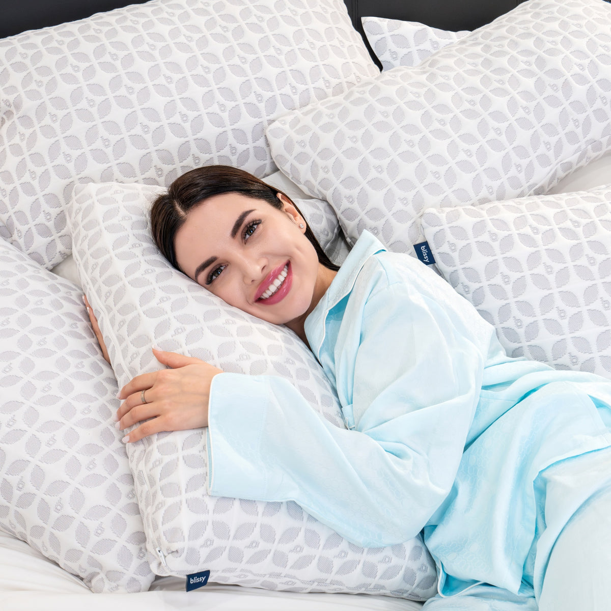Crescent Signature Adjustable Pillow Close-Up – Blissy 22 Momme Silk