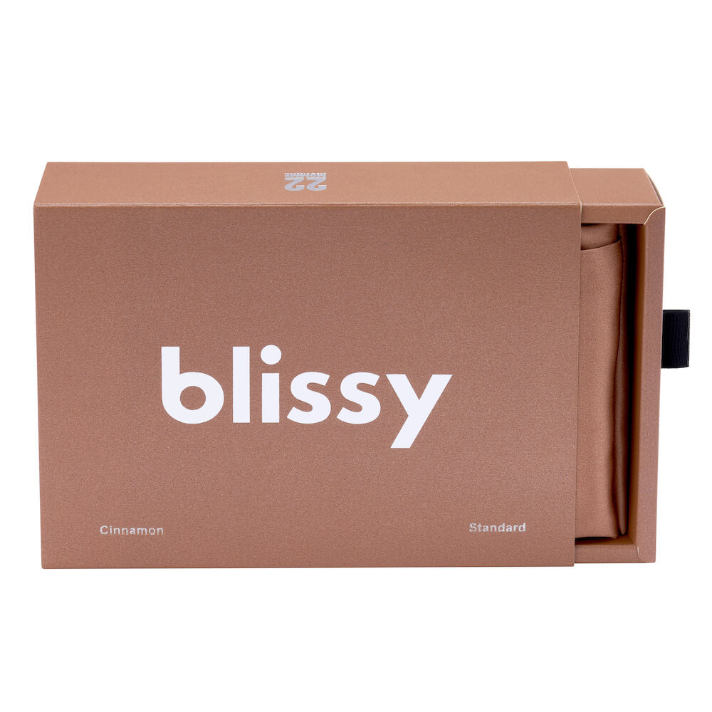 Blissy Cinnamon Silk Pillowcase Detail – King