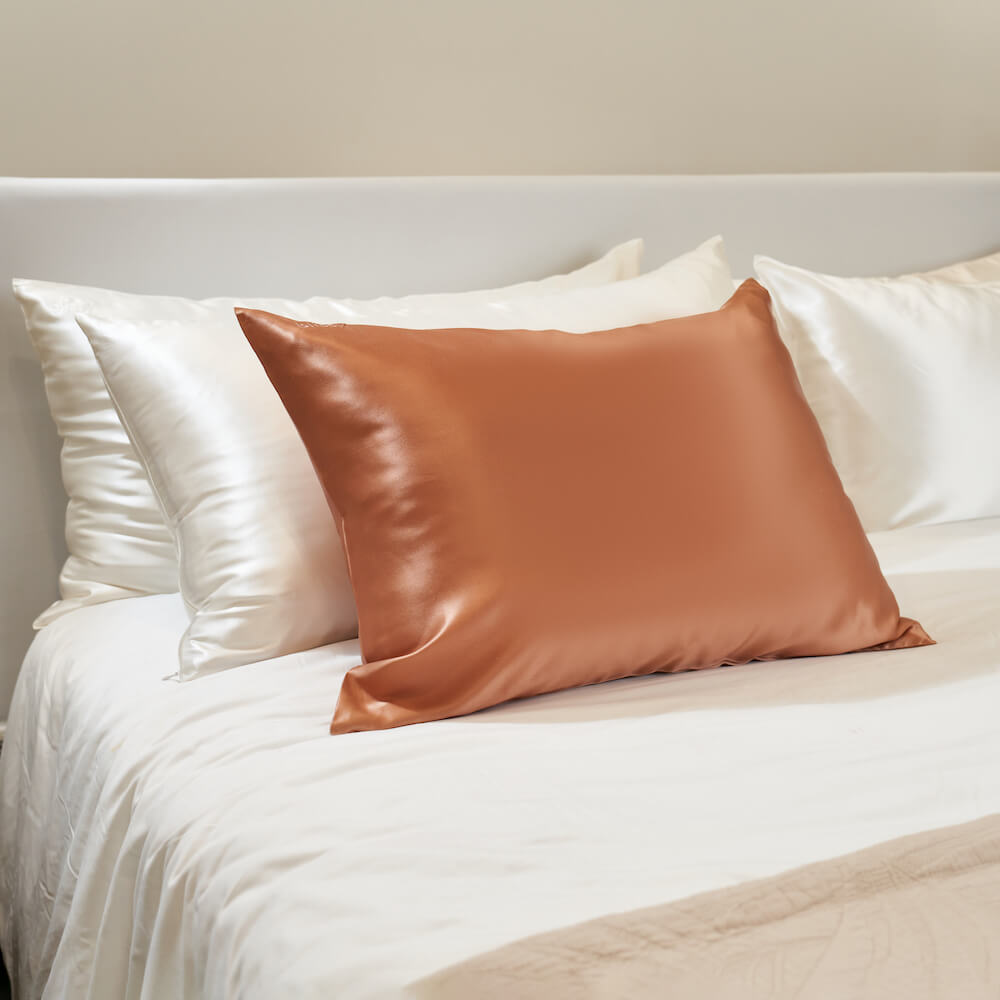 Blissy Cinnamon Silk Pillowcase Detail – Queen