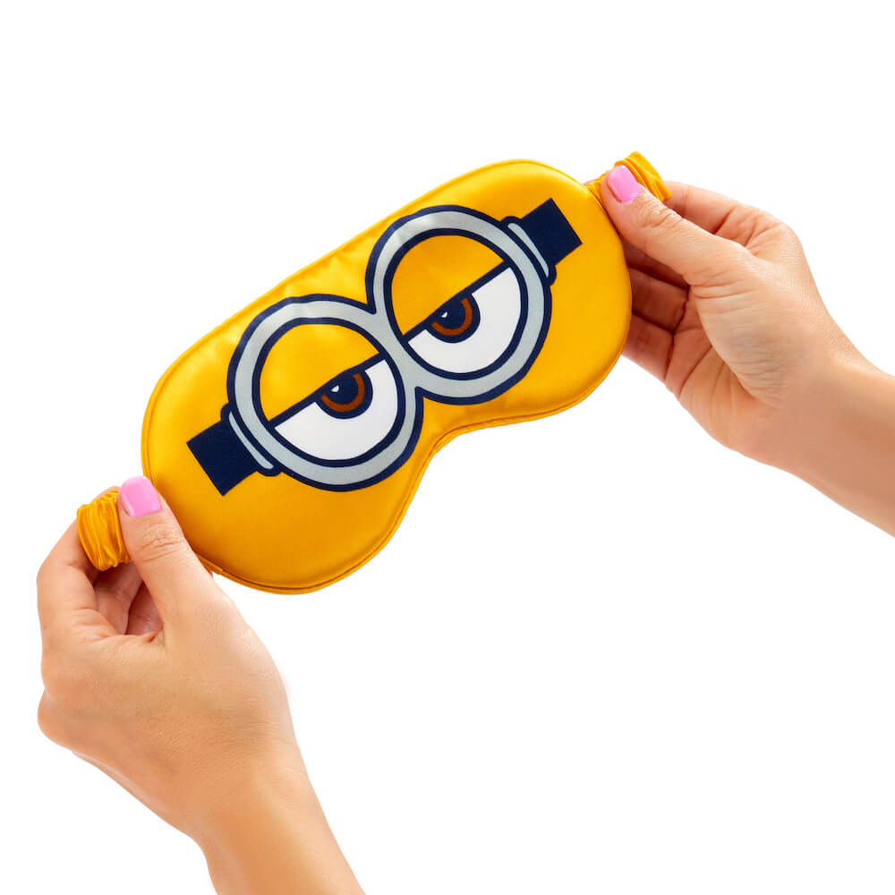 Blissy Sleepyhead Minion Sleep Mask Lifestyle – Mulberry Silk