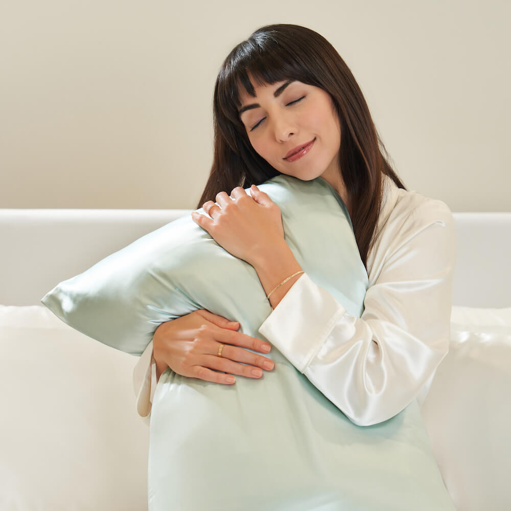 Mint Pillowcase Close-Up – Blissy 22 Momme Silk