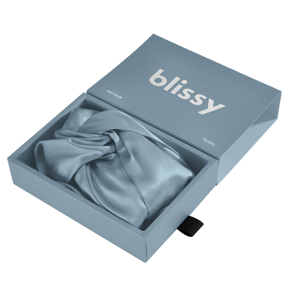 Blissy Ash Blue Blissy Bonnet Lifestyle – Mulberry Silk