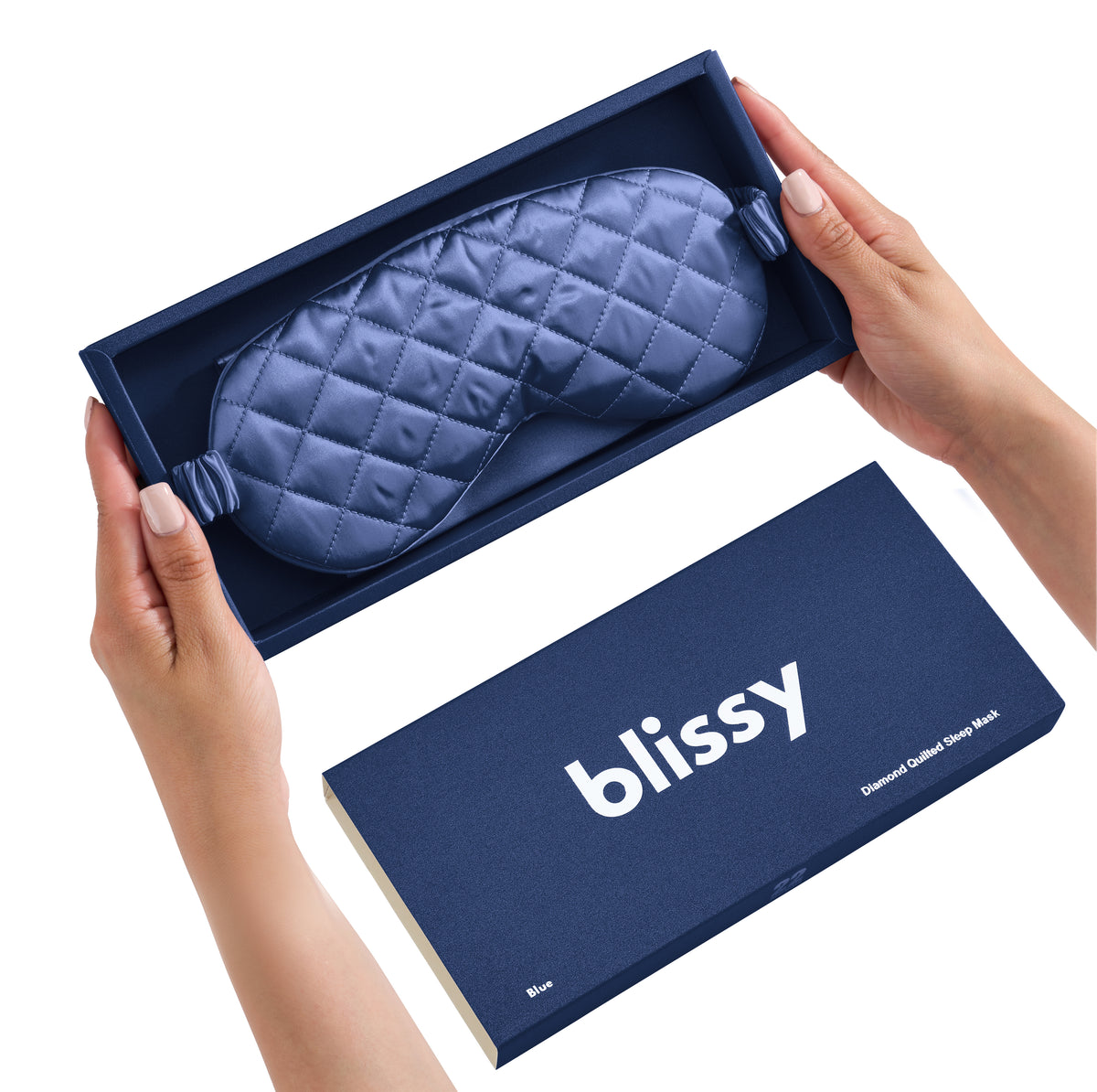 Blissy Blue Sleep Mask Lifestyle – Mulberry Silk