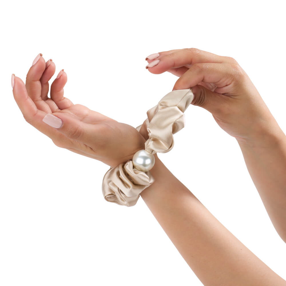Blissy Champagne Silk Blissy Pearl Scrunchies Detail –