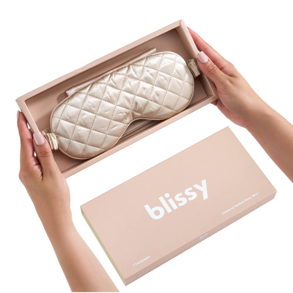 Blissy Champagne Sleep Mask Lifestyle – Mulberry Silk