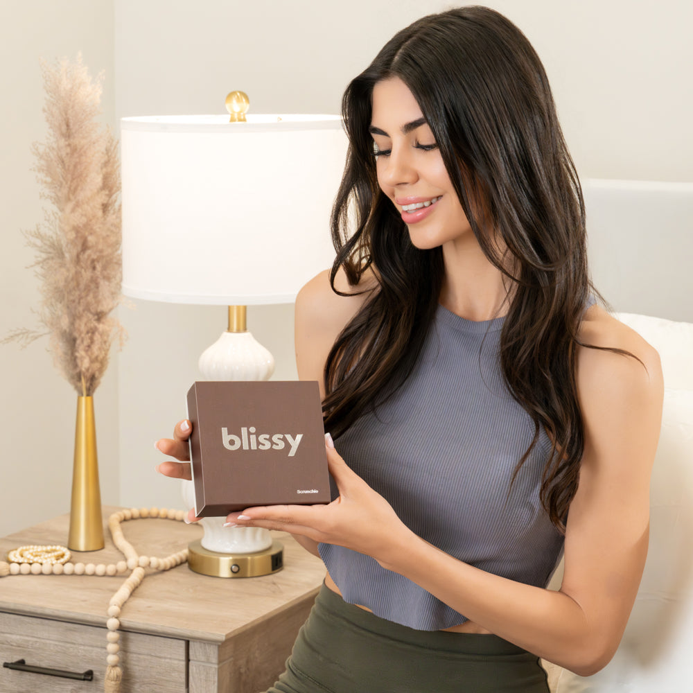 Blissy Chocolate Blissy Oversized Scrunchie Lifestyle – Mulberry Silk