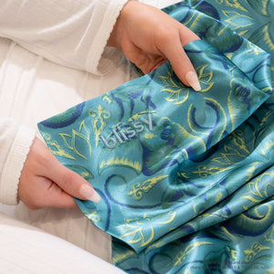 Pillowcase - White Lotus - Emerald Jungle - King