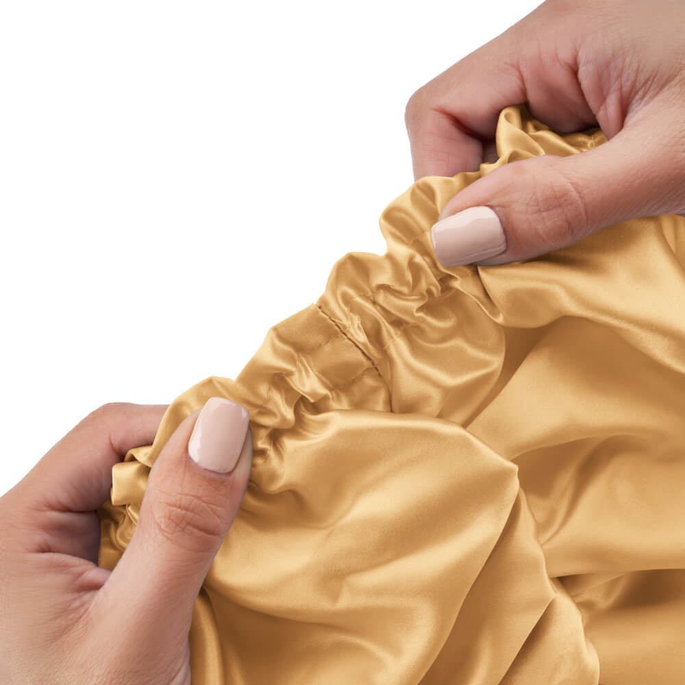 Blissy Gold Blissy Bonnet Lifestyle – Mulberry Silk