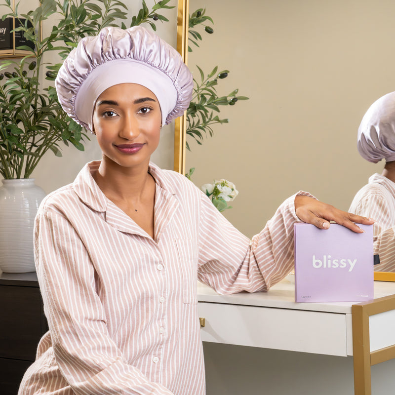 Blissy Halo Bonnet - Lavender - Lavender Blissy Halo Bonnet Close-Up – Blissy 22 Momme Silk