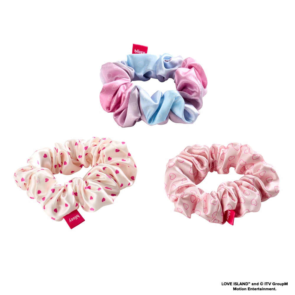 Blissy Love Island™ Blissy Scrunchies Lifestyle – Mulberry Silk