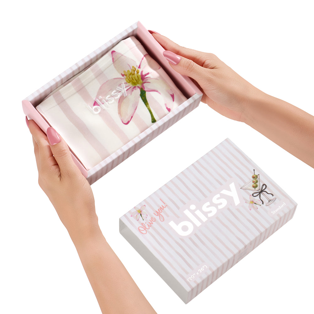Blissy Standard Olive You Pillowcase Lifestyle – Mulberry Silk