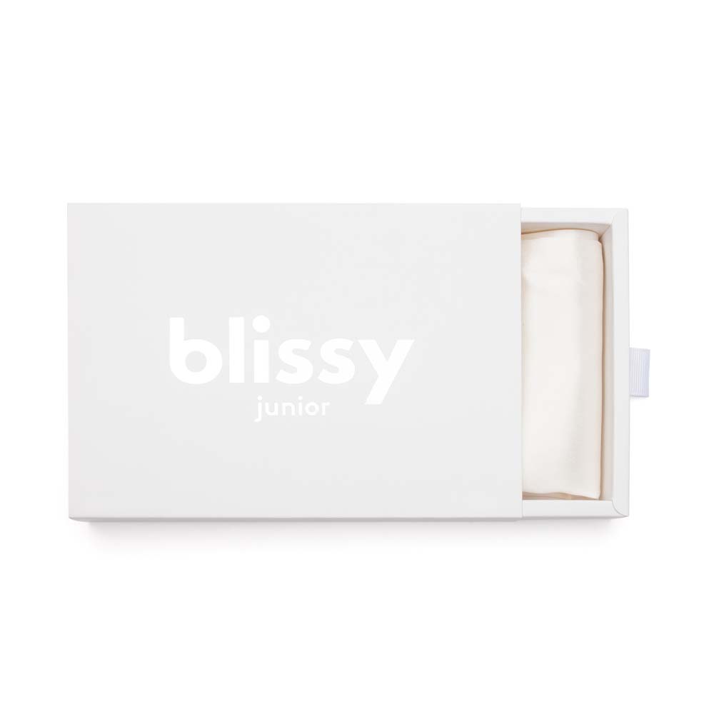 White Pillowcase Close-Up – Blissy 22 Momme Silk