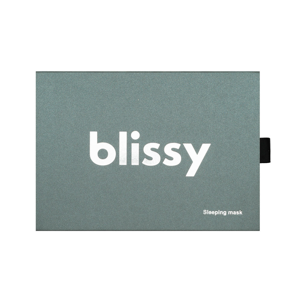 Blissy Matcha Sleep Mask Lifestyle – Mulberry Silk