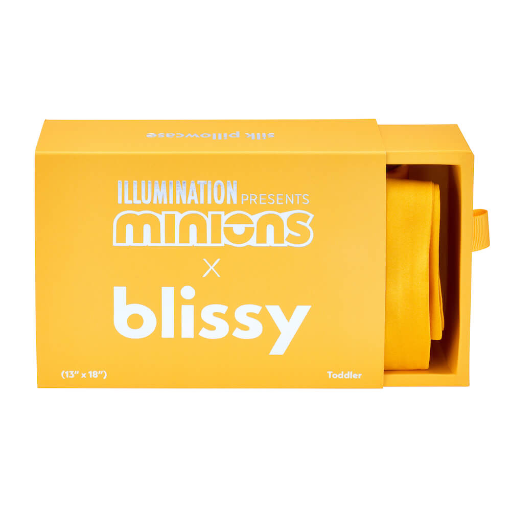 Blissy Sleepyhead Minion Silk Pillowcase Detail –