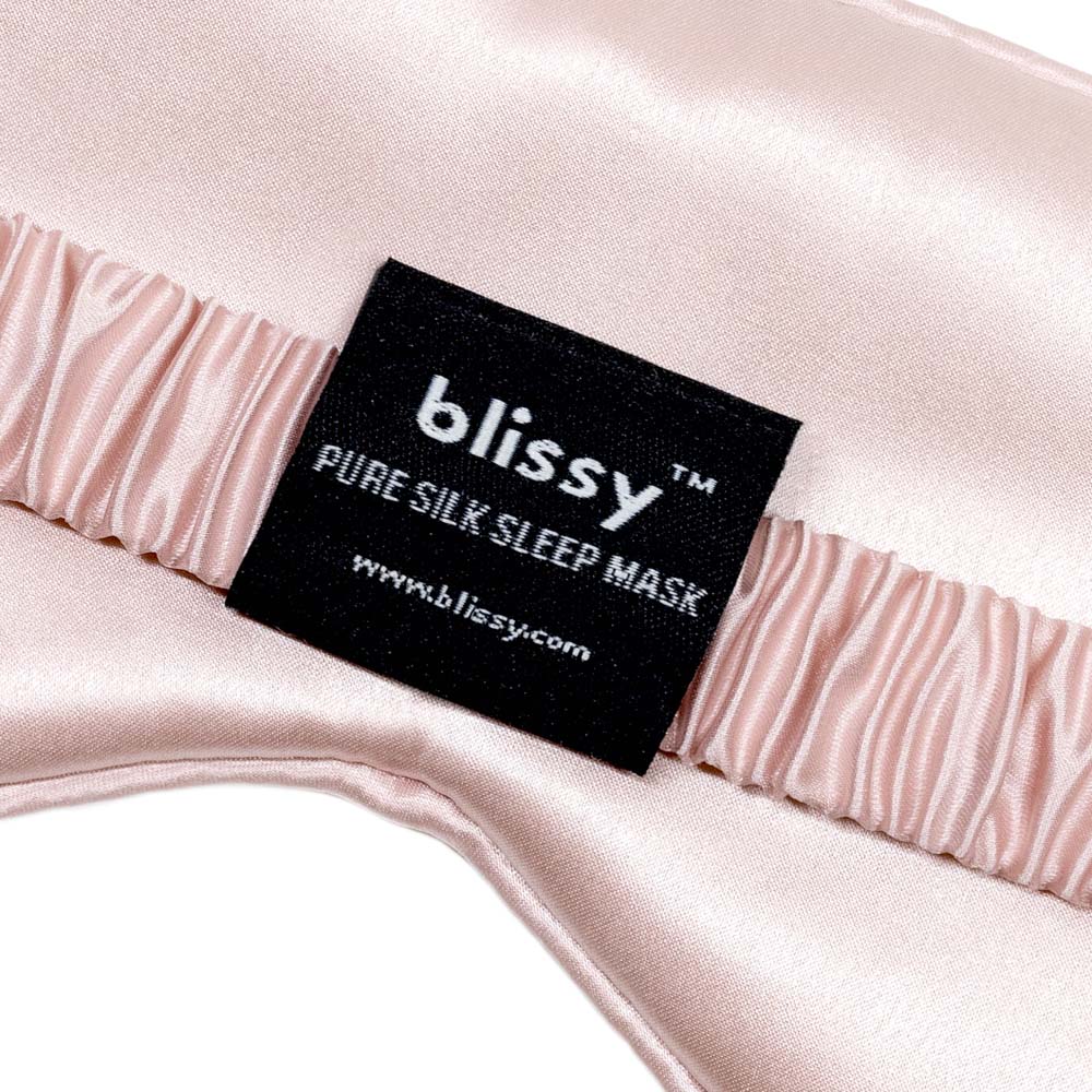 Blissy Pink Sleep Mask Lifestyle – Mulberry Silk