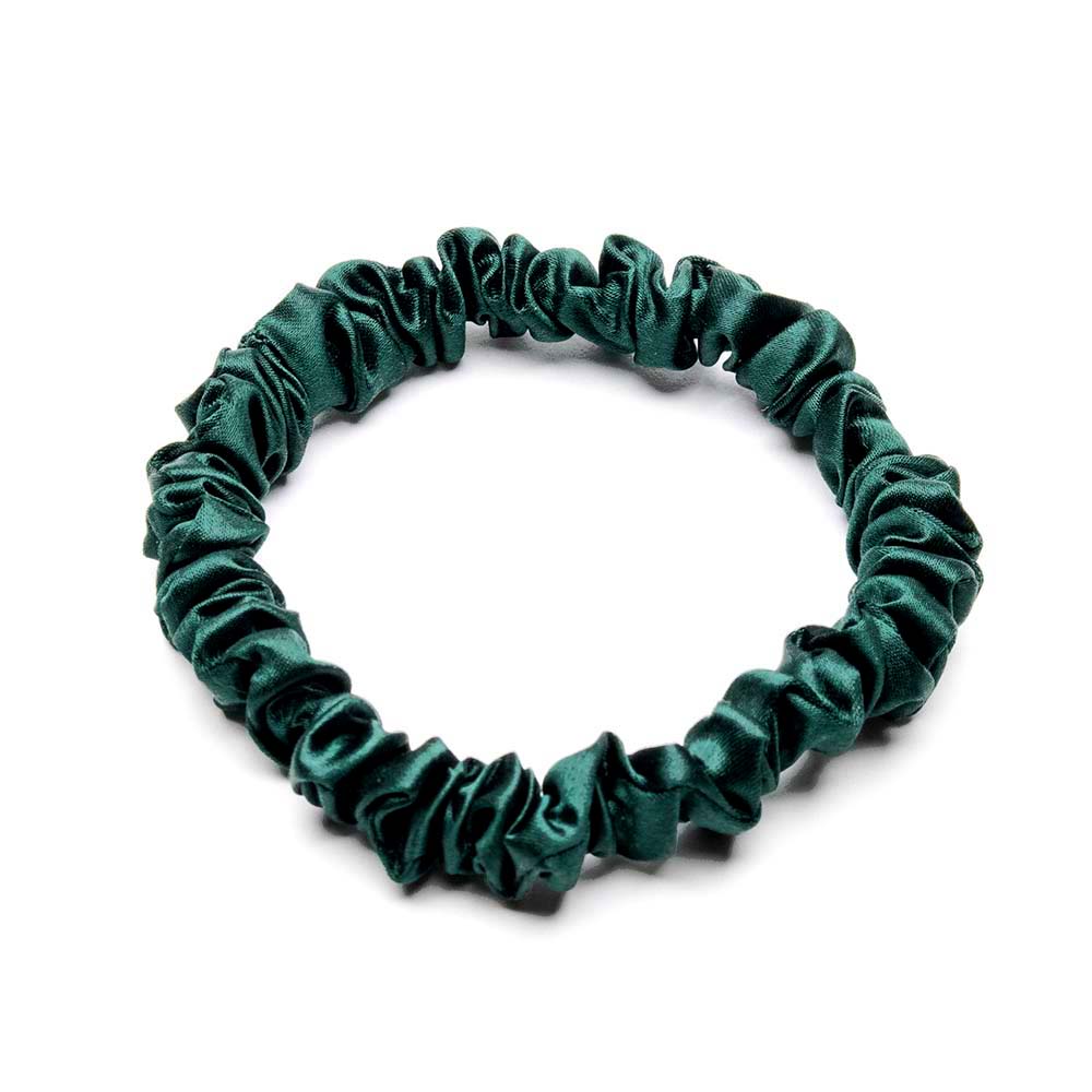 Emerald Blissy Skinny Scrunchies Close-Up – Blissy 22 Momme Silk